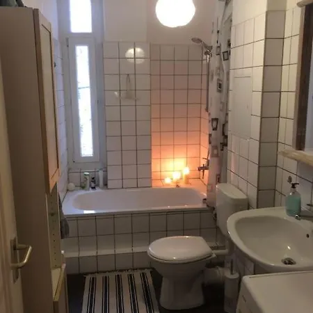 Berliner Altbau Prenzlauer Berg Cozy&relaxing 8-) *